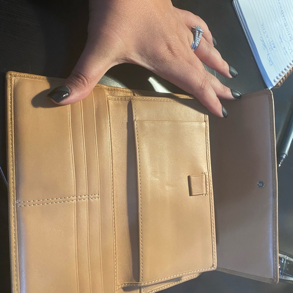 Vintage coach wallet - Picture 3 of 5